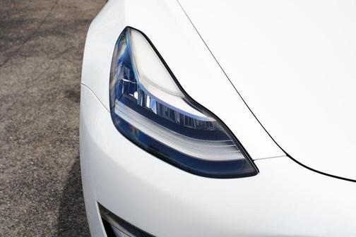 White 2021 Tesla Model 3 Standard Range Plus