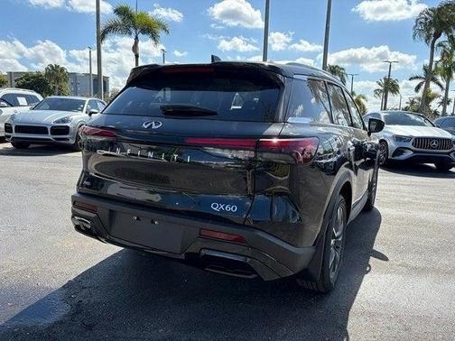 2025 INFINITI QX60 Luxe