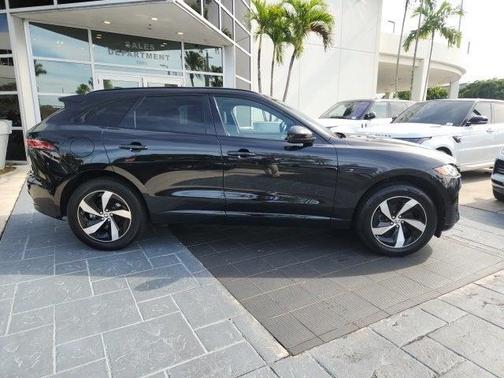 2025 Jaguar F-PACE P250 R-Dynamic S