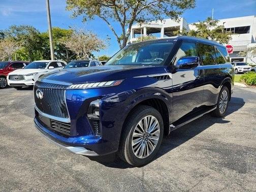 2025 INFINITI QX80 Luxe