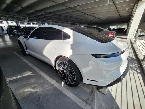 2021 Porsche Taycan Base