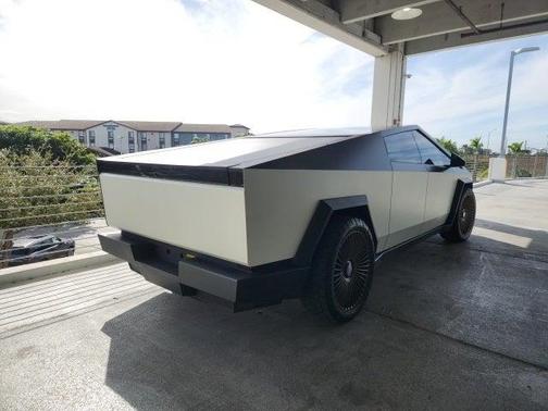 2024 Tesla Cybertruck Base