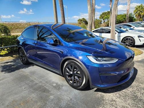 2024 Tesla Model X Base