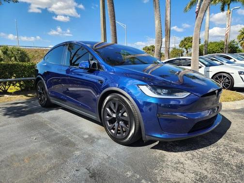 2024 Tesla Model X Base