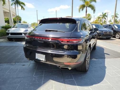2021 Porsche Macan Base