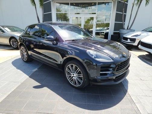 2021 Porsche Macan Base