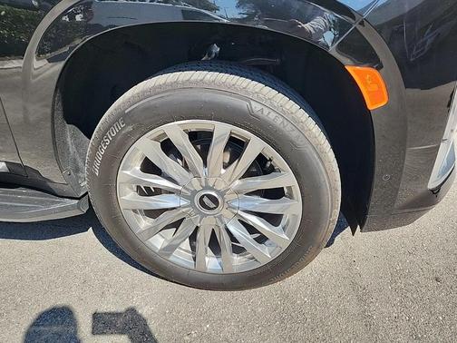 2024 Cadillac Escalade ESV Premium Luxury