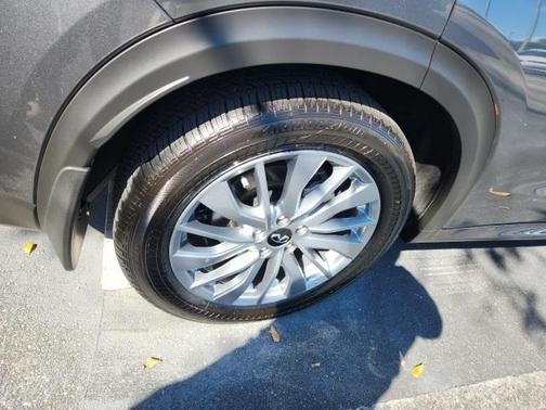 2025 INFINITI QX50 Luxe