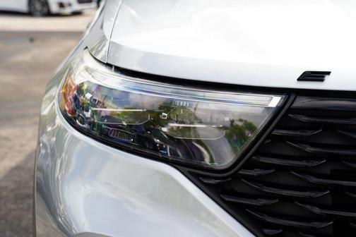 Iconic Silver Metallic 2023 Ford Explorer ST-Line