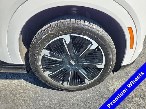 2025 Cadillac Escalade IQ Sport 1