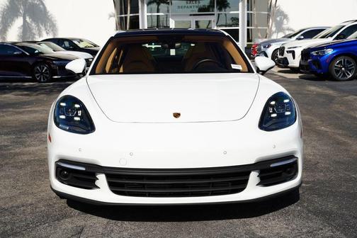 2020 Porsche Panamera 