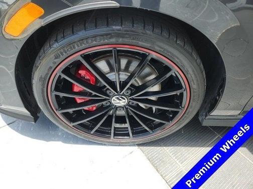 2023 Volkswagen Golf GTI 2.0T 40th Anniversary Edition