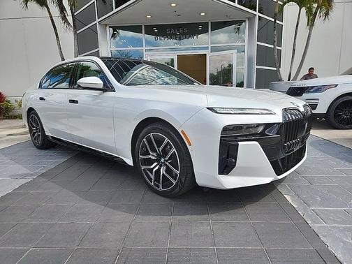 2023 BMW 760 760i xDrive