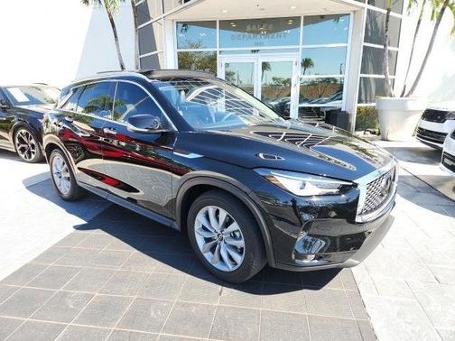 2022 INFINITI QX50 Luxe