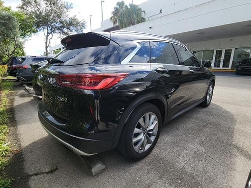 2022 INFINITI QX50 Luxe