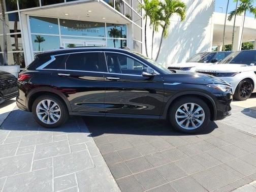 2022 INFINITI QX50 Luxe