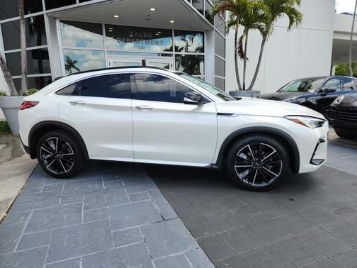 2022 INFINITI QX55 LUXE