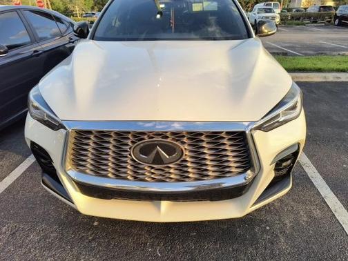 2022 INFINITI QX55 LUXE