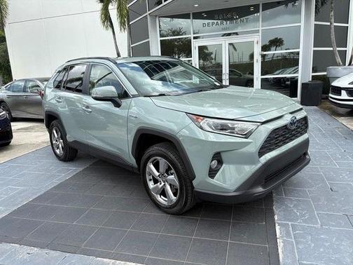 2021 Toyota RAV4 Hybrid XLE Premium