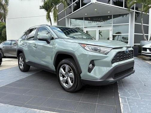 2021 Toyota RAV4 Hybrid XLE Premium