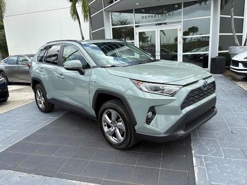 2021 Toyota RAV4 Hybrid XLE Premium