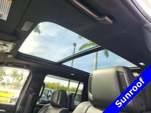 2025 Cadillac Escalade ESV Premium Luxury