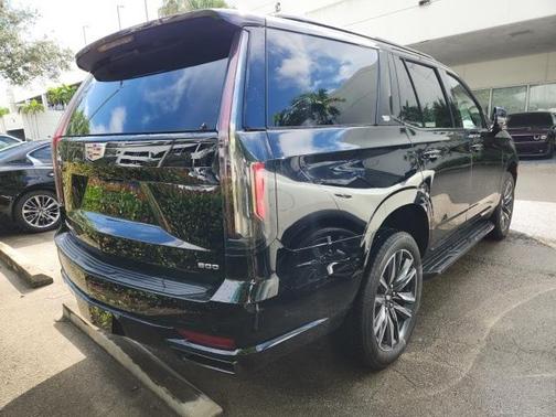 2024 Cadillac Escalade Sport