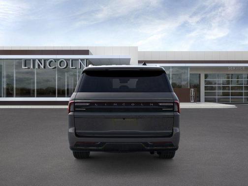 2025 Lincoln Navigator Black Label