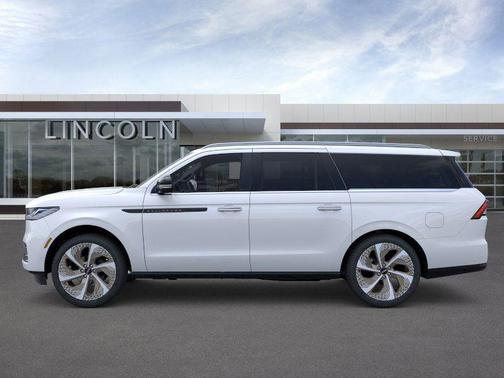 2025 Lincoln Navigator Black Label
