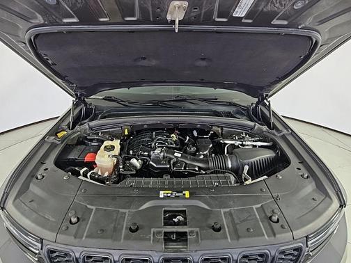 2022 Jeep Grand Cherokee Altitude