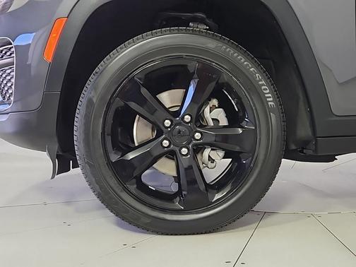 2022 Jeep Grand Cherokee Altitude