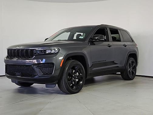 2022 Jeep Grand Cherokee Altitude
