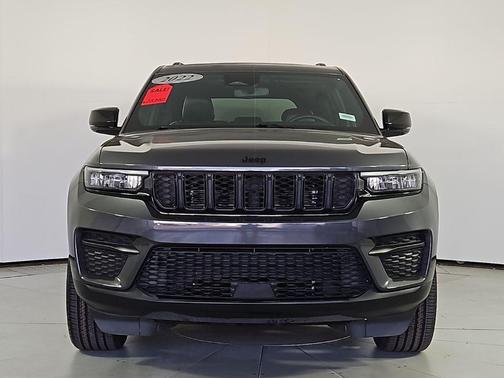 2022 Jeep Grand Cherokee Altitude