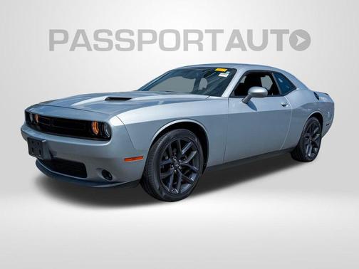 2020 Dodge Challenger SXT