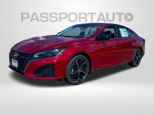 2025 Nissan Altima SR FWD
