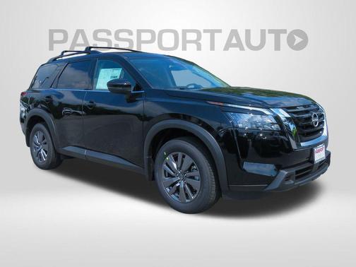 2025 Nissan Pathfinder SV 4WD