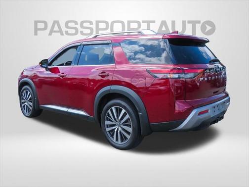2022 Nissan Pathfinder Platinum 4WD