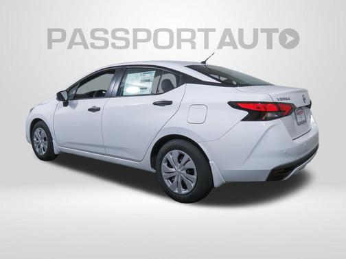 2025 Nissan Versa 1.6 S