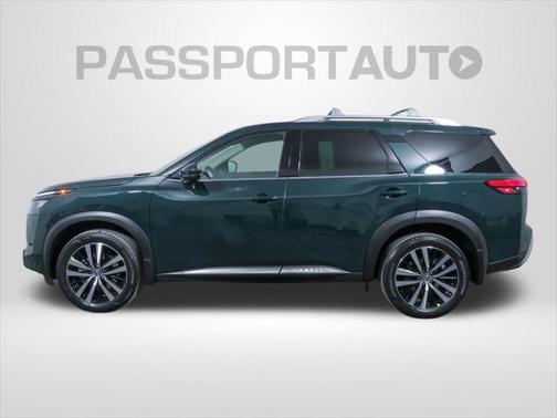 2025 Nissan Pathfinder Platinum 4WD