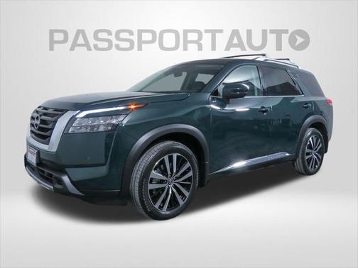 2025 Nissan Pathfinder Platinum 4WD