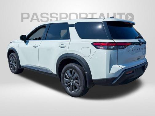 2024 Nissan Pathfinder S 4WD
