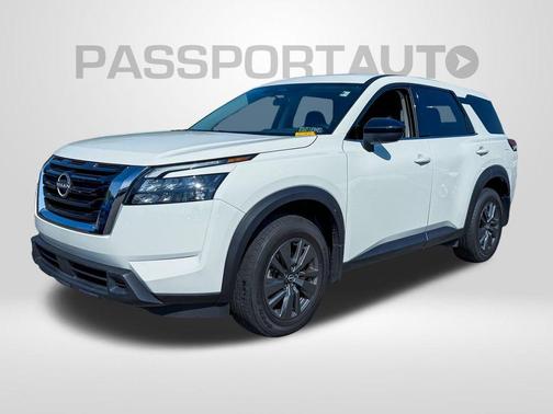 2024 Nissan Pathfinder S 4WD