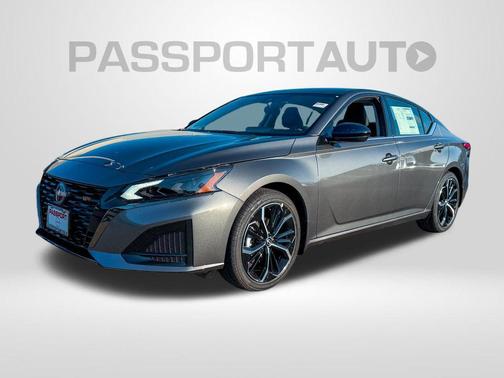 2025 Nissan Altima SR FWD