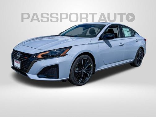 2025 Nissan Altima SR FWD