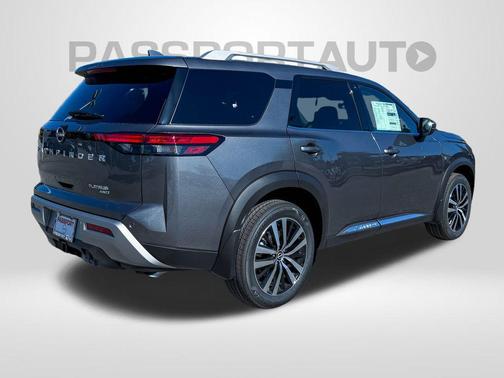 2025 Nissan Pathfinder Platinum 4WD