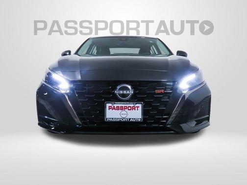 2025 Nissan Altima SR FWD
