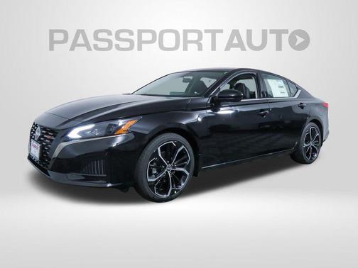 2025 Nissan Altima SR FWD