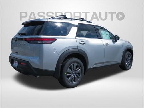 2025 Nissan Pathfinder SV 4WD