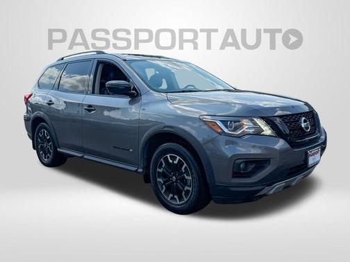 2020 Nissan Pathfinder SL 4WD