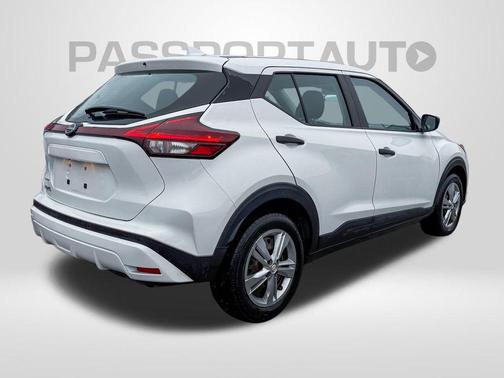 2022 Nissan Kicks S